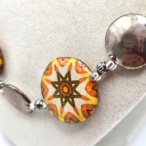 VINTAGE Mandala Silver Tone Disk Beaded Boho Style Necklace - Picture 2 of 6